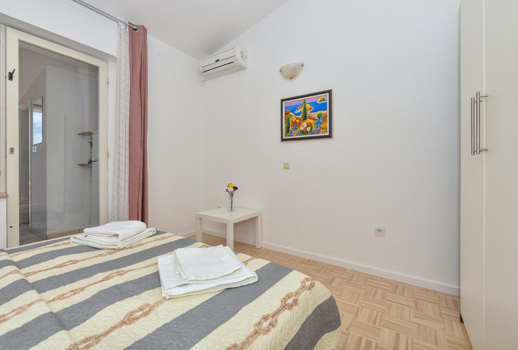 House Santro Lägenhet Baška Voda Exteriör bild