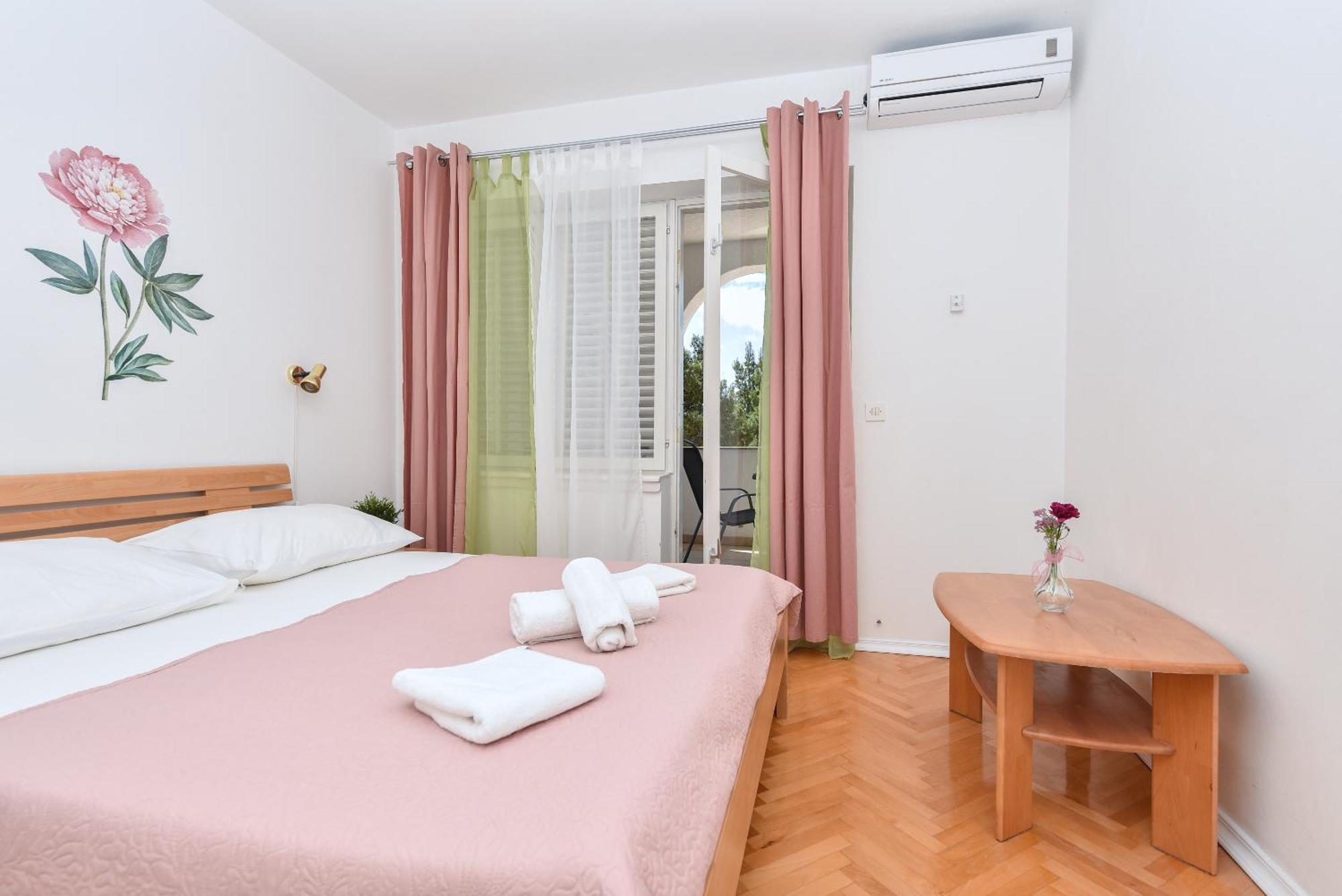 House Santro Lägenhet Baška Voda Exteriör bild