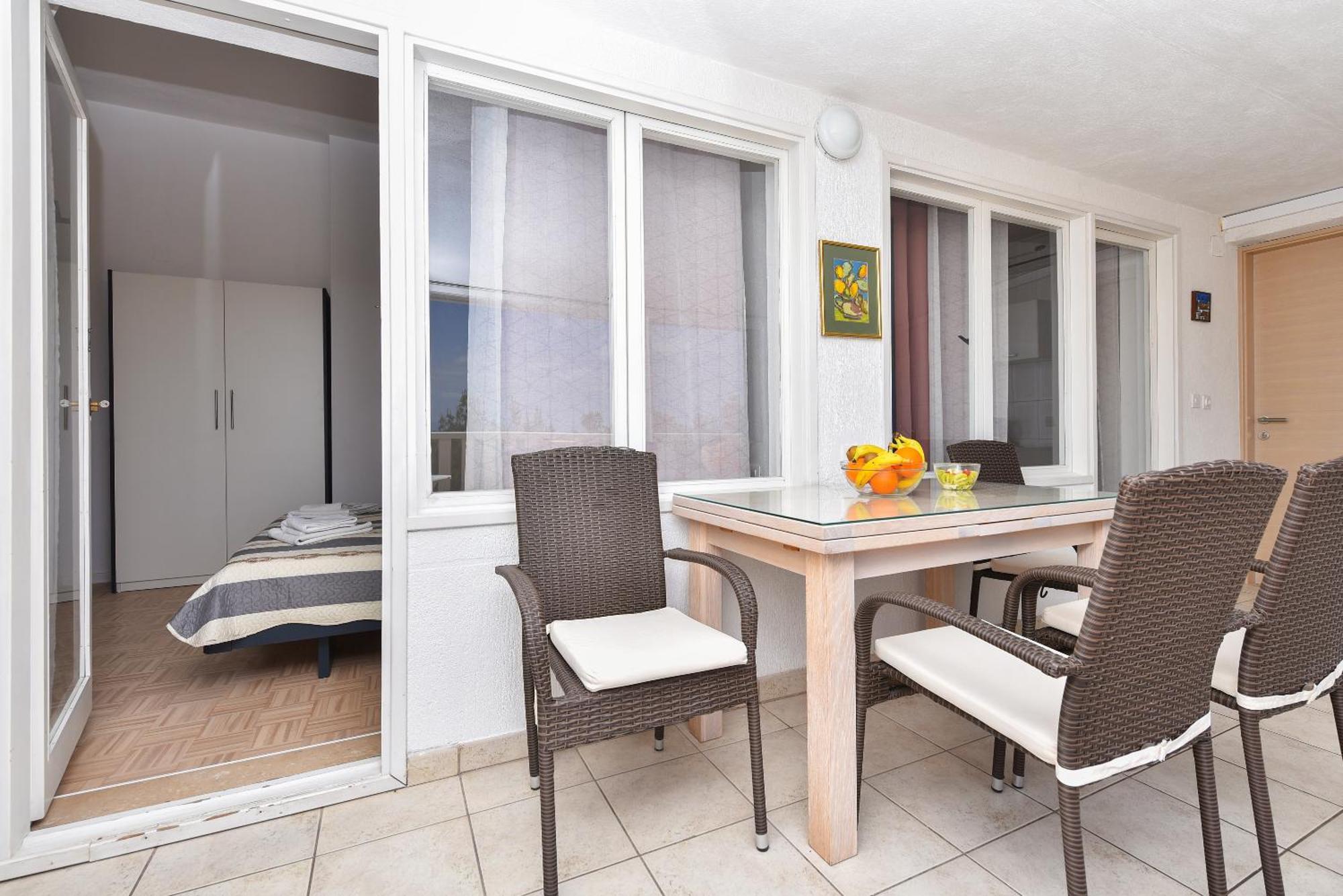 House Santro Lägenhet Baška Voda Exteriör bild