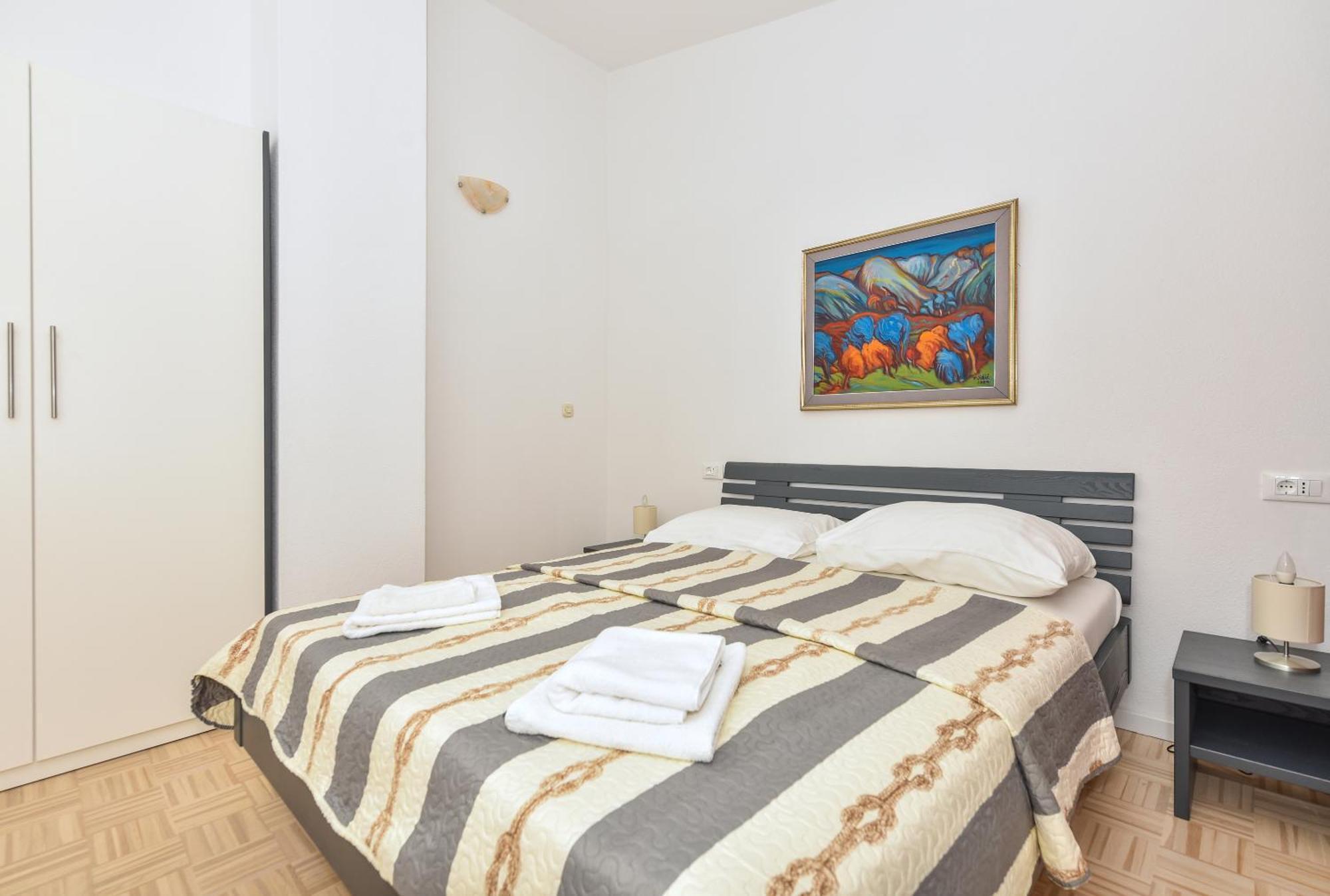 House Santro Lägenhet Baška Voda Exteriör bild